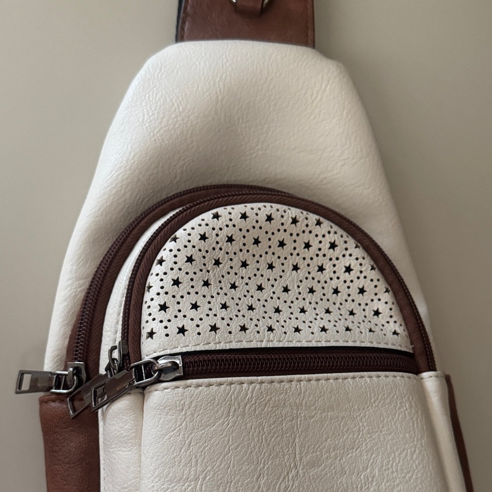 Mroede Women’s White and Brown Crossbody Sling Bag EUC - Picture 2 of 16